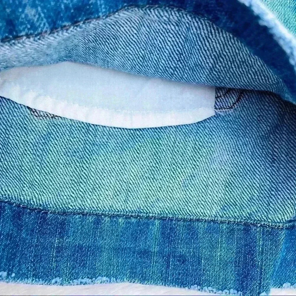 Old Navy Med Wash “70’s Style” Denim Jean Shorts - Picture 7 of 11